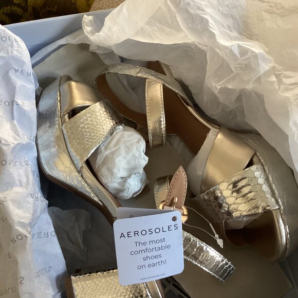 Aerosoles Cosmos Gold Platform 7.5 Medium - Picture 5 of 5